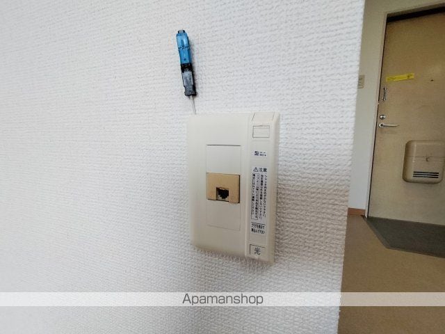 コーポ諏訪西大寺の内装写真