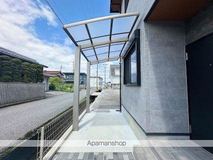 滋賀県彦根市後三条町[2LDK/51.8m2]の共用部