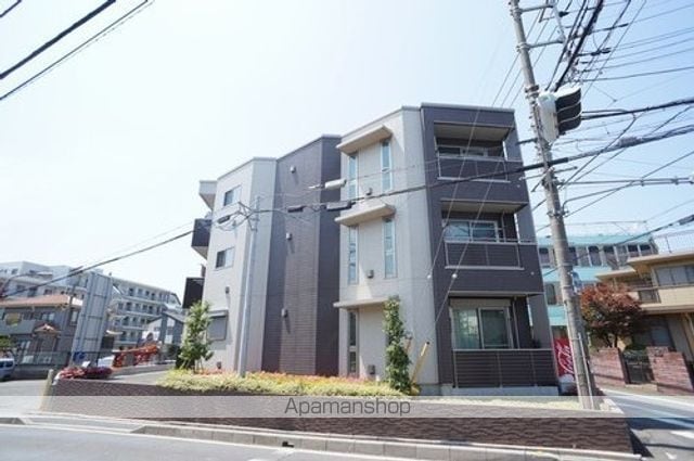 HILLS COMPANIOの外観写真