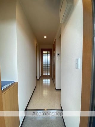 ガレージライフ高松東[1K/28.9m2]の玄関