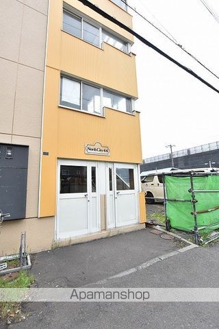 ノースシティ44の玄関写真