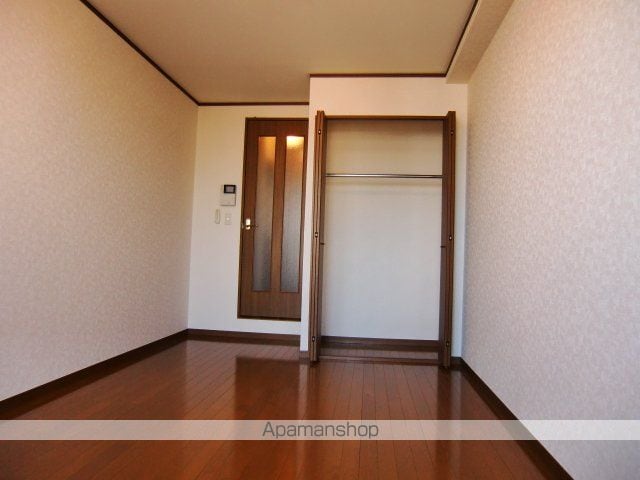 アンプルール フェール レーベンの内装写真