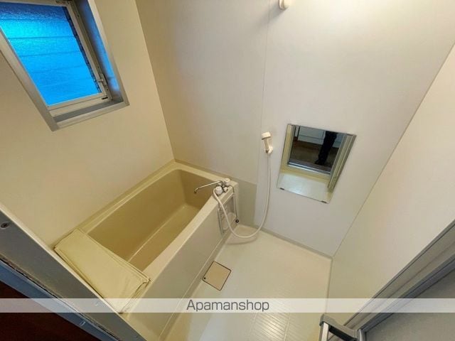シュロス岸町の内装写真