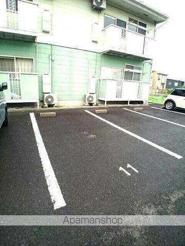 メゾンルピナスAの玄関写真