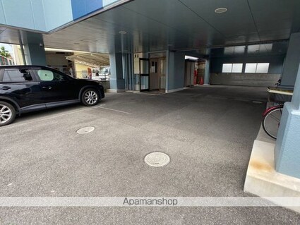 和歌山県和歌山市手平３丁目[1K/16.72m2]のエントランス3
