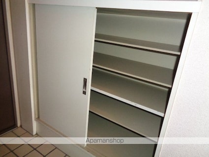 イーマックス柏崎[2LDK/60.6m2]の内装