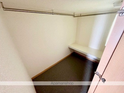 レオパレスうつくし[1K/20.81m2]の収納2