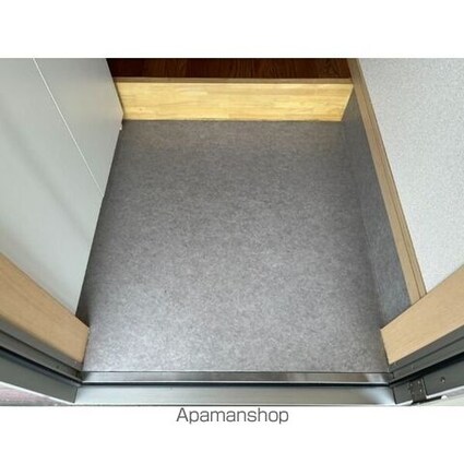 Ｖｉｅｗ　Ｔｅｒｒａｃｅ林泉[2LDK/59.22m2]の玄関