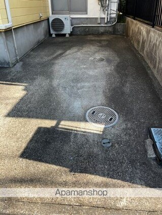 砧戸建[3LDK/126.21m2]の駐車場