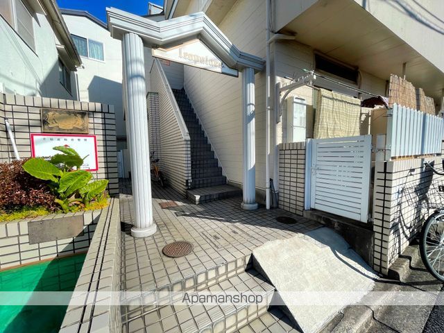 アミティ石切の玄関写真