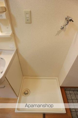 CROWNHILLSの内装写真