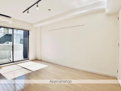 ＣＬＡＰ市谷柳町[1K/24.8m2]のリビング・居間2