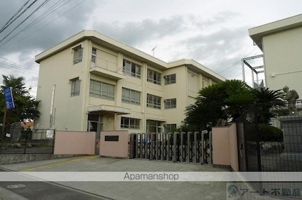 エコパティオ正円寺[3LDK/69.01m2]の周辺1