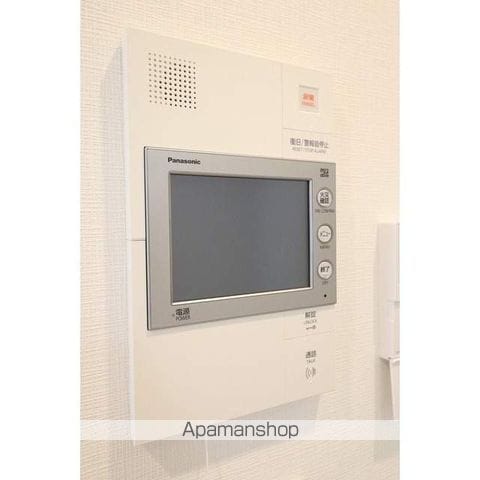 コンフォリア東新宿の内装写真