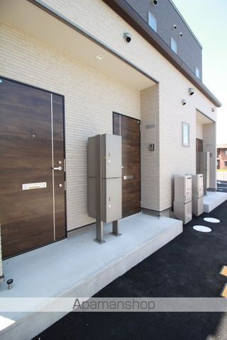 シェルメール庭瀬の玄関写真