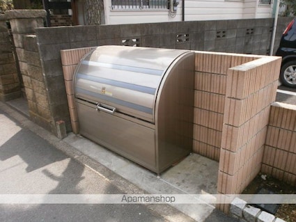 東京都武蔵村山市榎２丁目[2LDK/61.27m2]の共用部5