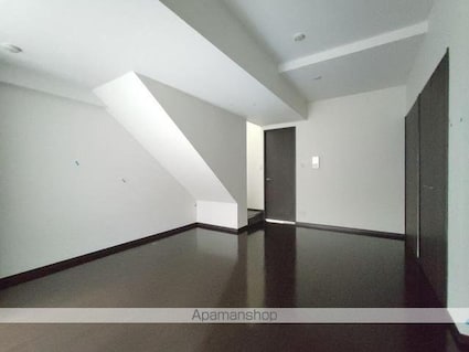 ＨＦ中野坂上レジデンス[1LDK/63.08m2]の収納