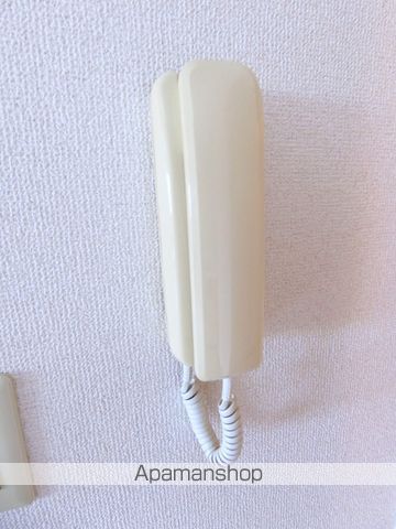 LIMPIA垂木の内装写真