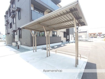 ラフィーネ南蔵王[2LDK/60.27m2]の共用部1