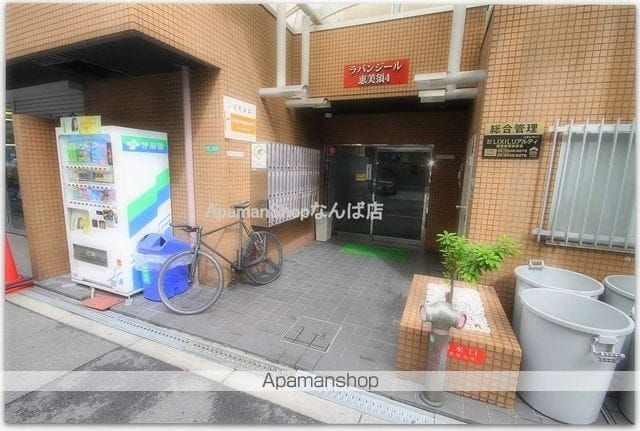 ラパンジール恵美須4の玄関写真