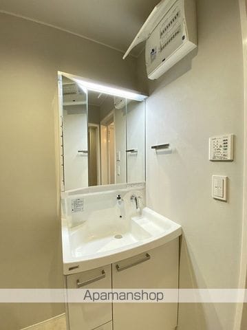 浅間町一戸建の内装写真