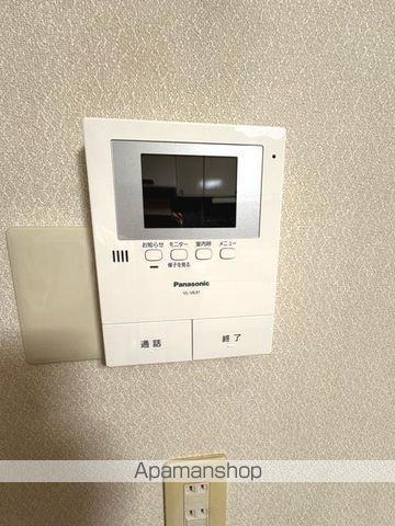 花隈町戸建の内装写真