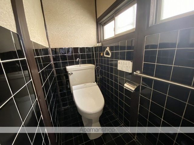 呉市 1階建 築57年の内装写真