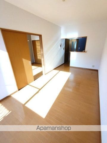 アヴァンセ栗生の内装写真