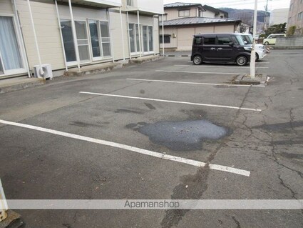 パークウェイホームズＢ[3DK/44.7m2]の駐車場