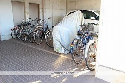 香川県高松市春日町[2LDK/60.39m2]の共用部1