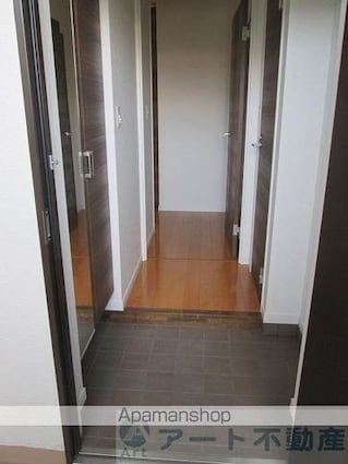 ひかりハイツ石手川[1LDK/43.9m2]の玄関