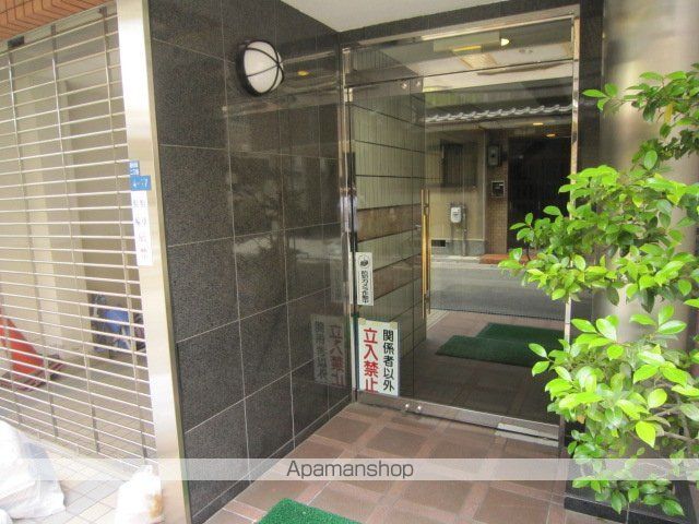 ロイヤルオークス滝井の外観写真