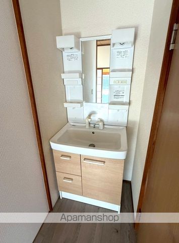 船塚貸家の内装写真