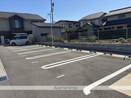 クレシア山総Ⅱ[1LDK/32.77m2]の駐車場