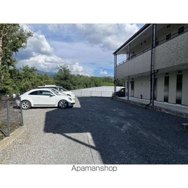 Ｔｏｓｃａｎａ[1K/28.98m2]の駐車場1