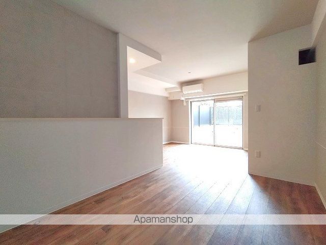 GARDENSIDEOUJIの内装写真