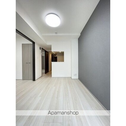 ザ・グラヴィティ新宿[2DK/37.9m2]のリビング・居間