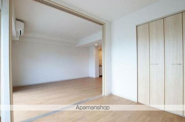 DRESSER新田東の内装写真