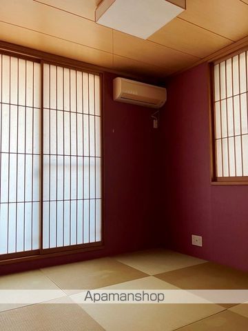 湘南モノレール 片瀬山駅 徒歩9分 2階建 築19年の内装写真