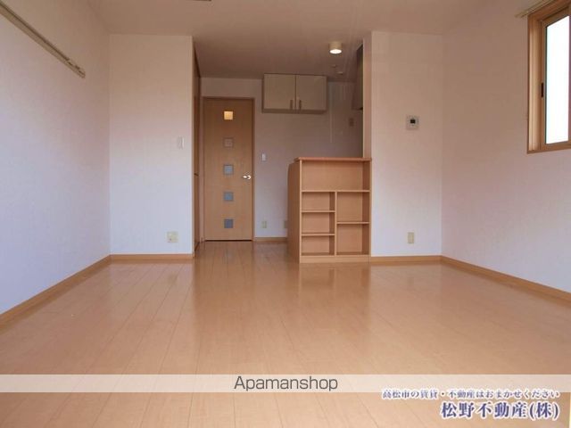 パラディー森塚の内装写真