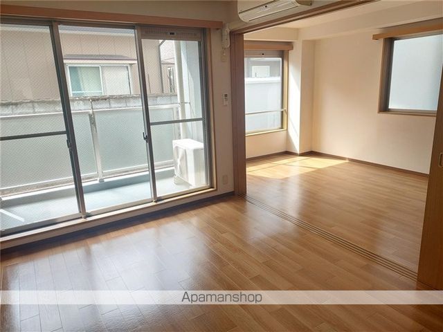 REAL BELL WOODの内装写真