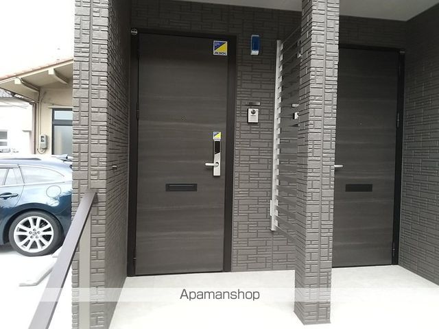 Residence Relay小立野の玄関写真