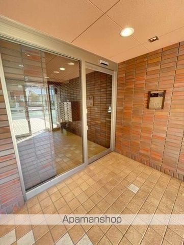 ミラージュ大津京の玄関写真