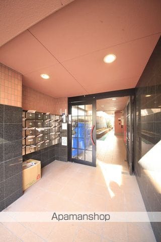 カレッジハイツ慧の玄関写真