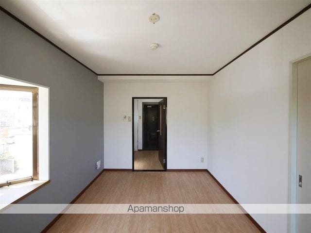 レジデンス潮の内装写真