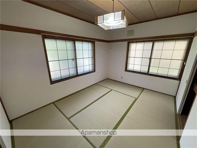 室蘭本線 鷲別駅 徒歩36分 2階建 築52年の内装写真