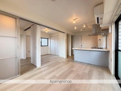 東京都新宿区高田馬場１丁目[2LDK/41.77m2]のリビング・居間1