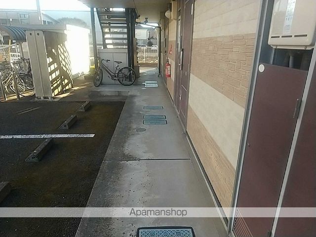 レオパレスさくらブリッサIIの玄関写真