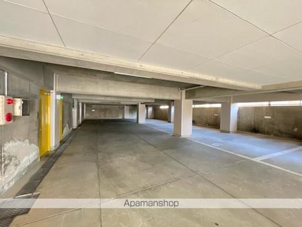 宮武マンション[3DK/64.7m2]の駐車場