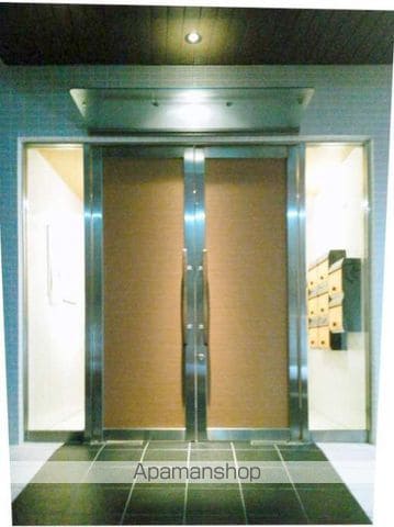 的野ビルの外観写真